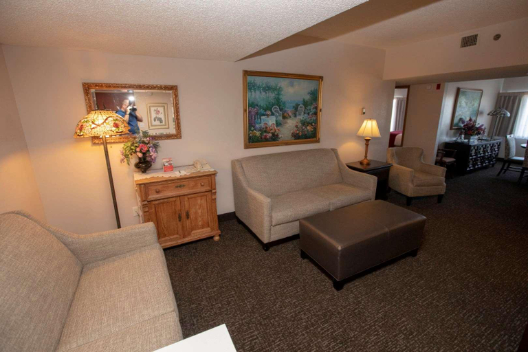 Public Area 2, Hotel Grand Victorian, Taney