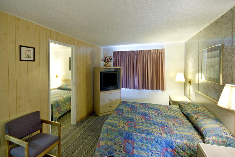 Bedroom 5, Americas Best Value Inn & Suites Eureka, Humboldt