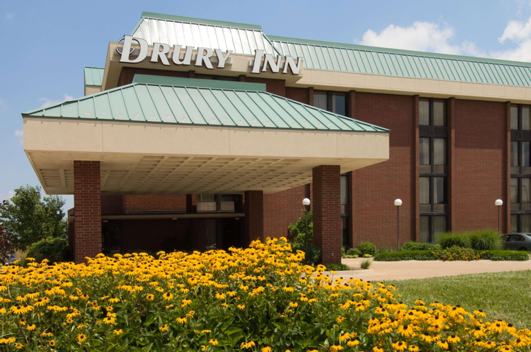 Heritage Inn & Suites St. Louis/Fenton, Trademark by Wyndham, Saint Louis