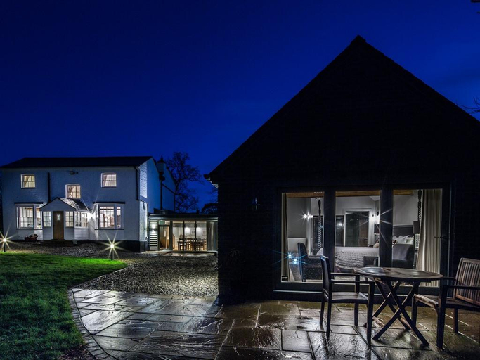Exterior & Views 2, Eagle Mill, Cambridgeshire