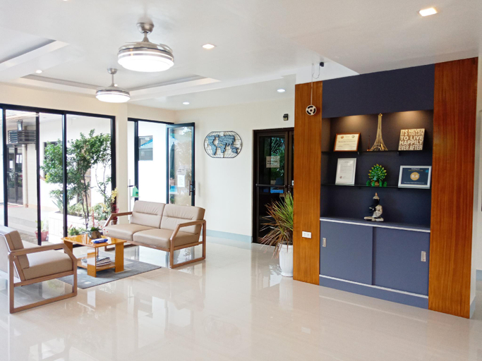 Public Area 2, Aerostop Hotel & Restaurant, Pulilan