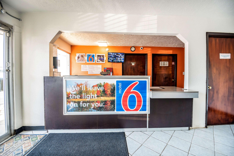 Public Area 2, America's Best Value Inn & Suites Columbus, Franklin