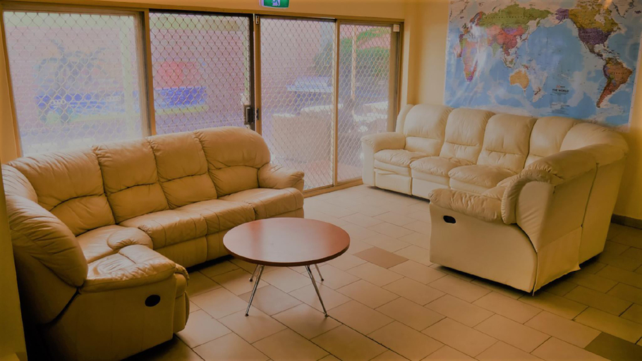 Public Area, myOZexp Palmerston Lodge, Perth