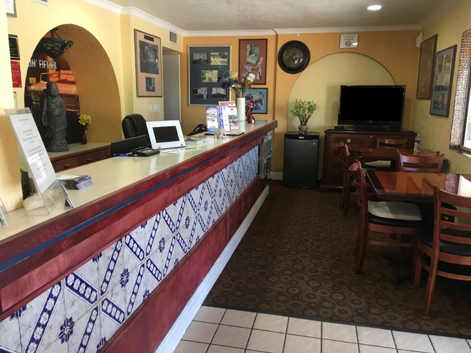 Public Area 2, Americas Best Value Inn Joshua Tree National Park, San Bernardino