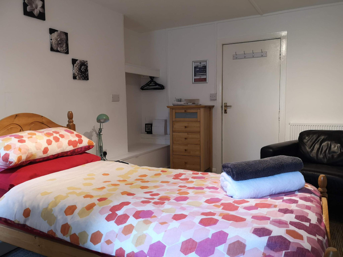 Bedroom 3, Dover Town Rooms, Kent
