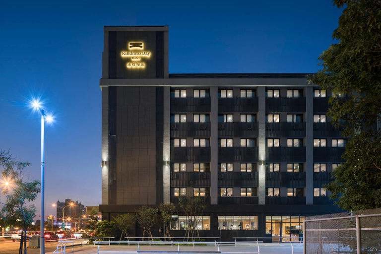 Exterior & Views 1, Kindness Day Hotel, Tainan
