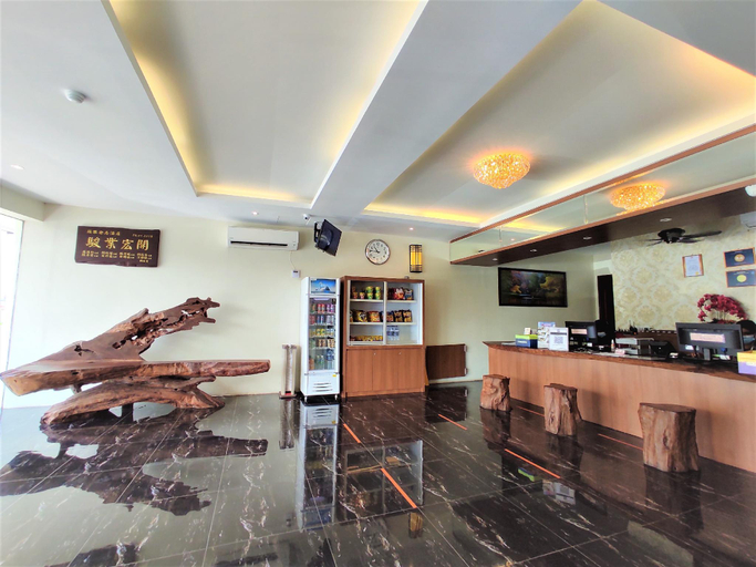 Public Area 2, APPLE Suites Hotel, Manjung