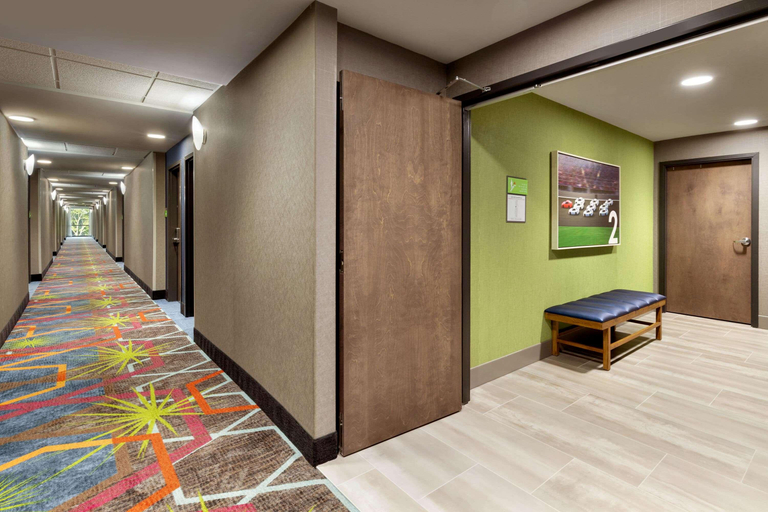 Public Area 3, La Quinta Inn Suites By Wyndham Braselton, Jackson