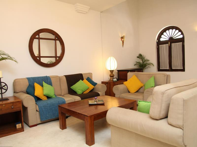 Public Area 2, Fort Bliss, Galle Four Gravets