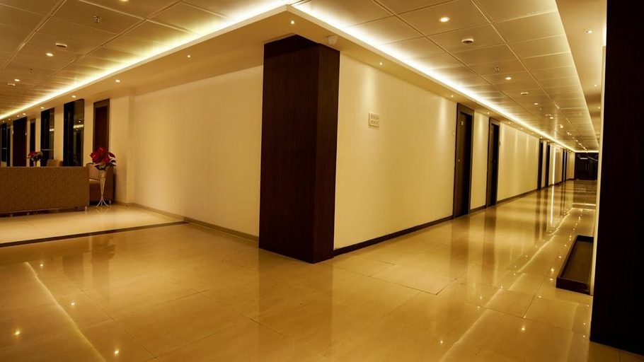 Public Area 2, Hotel Golden View, Ahmadnagar