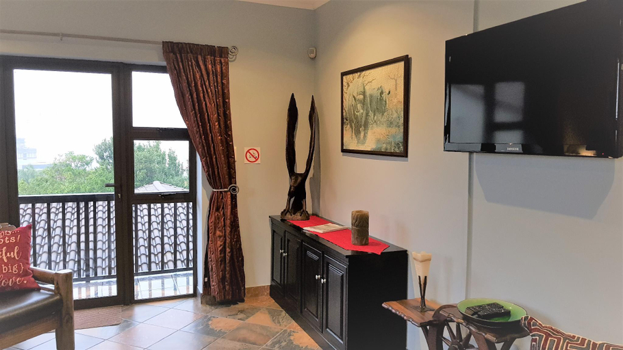 Public Area, Crooked Tree Cottage, eThekwini