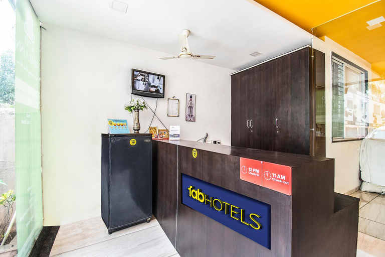 Public Area 2, FabHotel Sahara Inn, Nashik