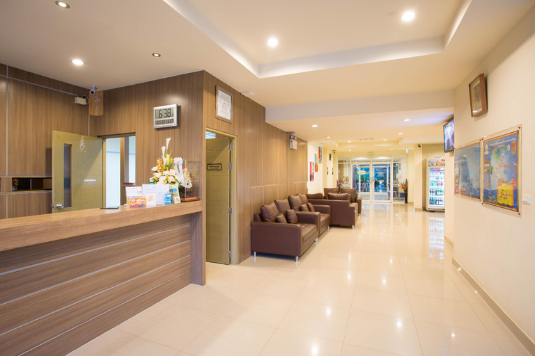 Public Area 3, Tharakiree Place Hotel, Pak Chong