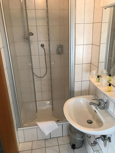 Bathroom 5, Motel Herbold, Schwalm-Eder-Kreis