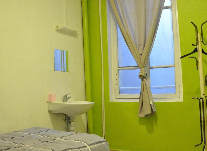 Bathroom 4, DU Globe Paris, Paris