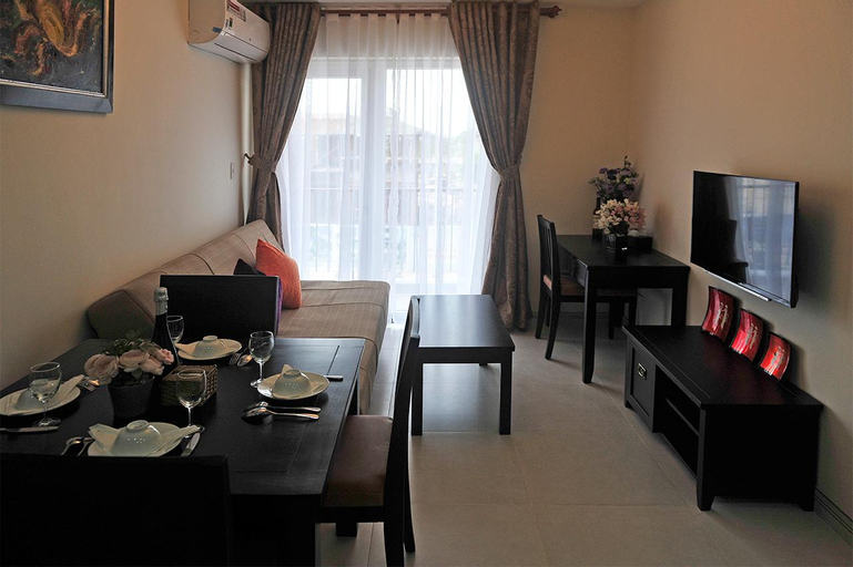 Kosmos Apart Hotel Phu Quoc - Night market & Walkin to beach, Phú Quốc