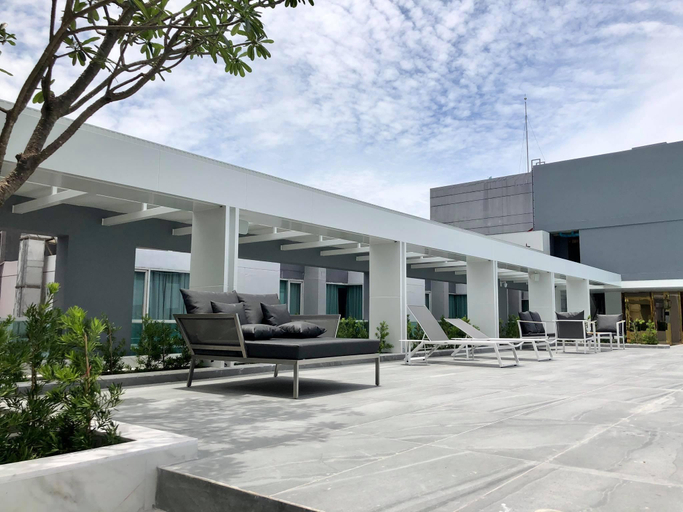 Exterior & Views 2, Crystal Hotel Hat Yai, Hat Yai
