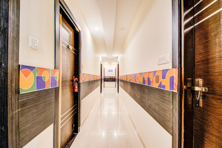 Public Area 3, Fabhotel Corporate Crown, Bangalore