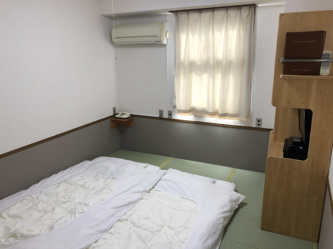 Bedroom 5, Fuji Park Hotel, Fuji