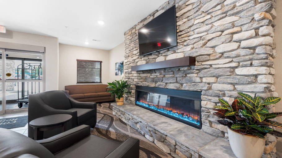 Public Area, Cobblestone Hotel & Suites - Urbana, Champaign