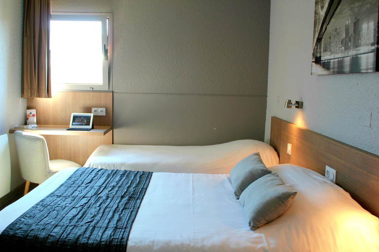 Bedroom 3, Bel Hotel, Loire-Atlantique