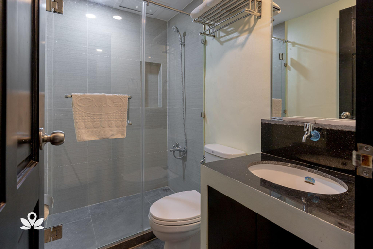Bathroom 4, Zen Rooms Check Inn Bacolod, Bacolod City