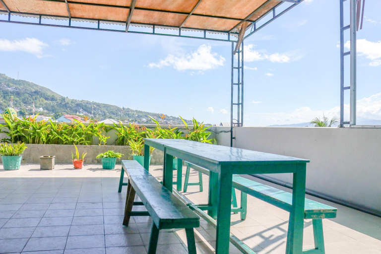 Exterior & Views 2, LeGreen Suite Waihaong Ambon, Ambon