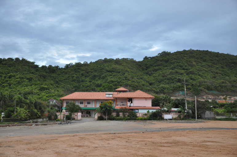 Public Area 5, Wattana Hill Resort , Sattahip