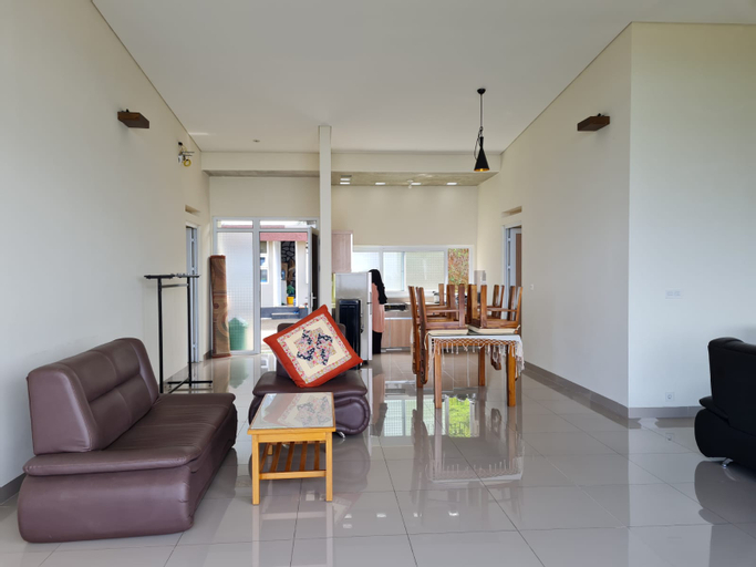 Dining Room 3, Villa Mega Surya, Bogor