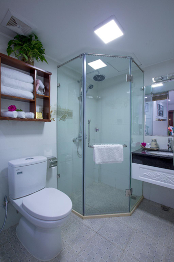 Bathroom 5, Antique Angel Hotel, Hoàn Kiếm