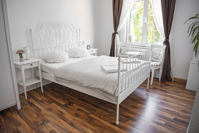 Bedroom 4, Pension Bertha, Jena