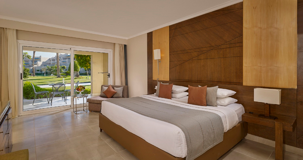 Bedroom 3, Coral Sea Holiday Resort & Aqua Park, Sharm el-Sheikh