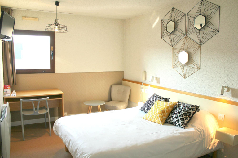 Bedroom 3, Bel Hotel, Loire-Atlantique