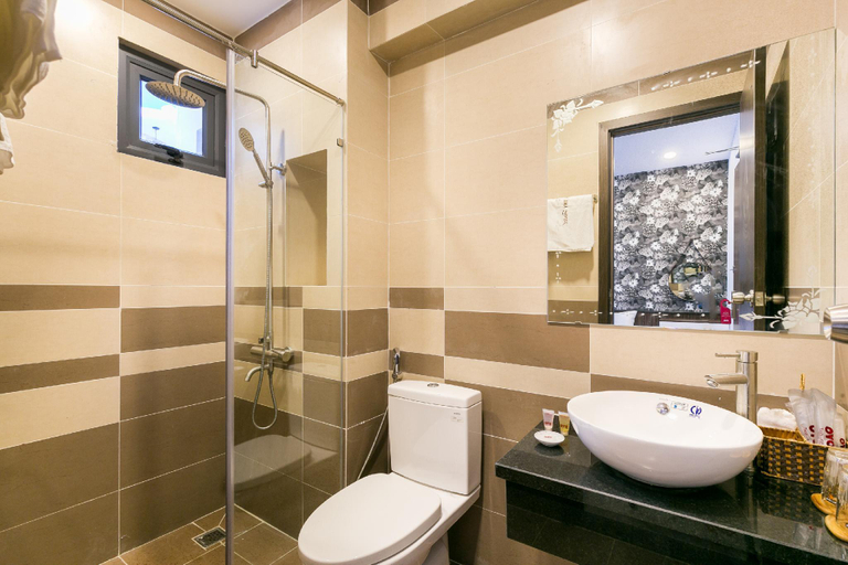 Bathroom 4, Kha Thy Hotel, District 2