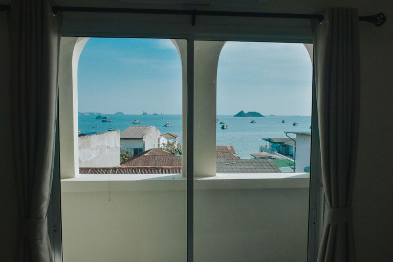 Bedroom 3, The Seaport Hotel, Sattahip