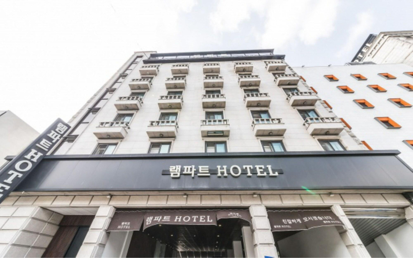 Exterior & Views 2, Rampart Hotel, Geum-cheon