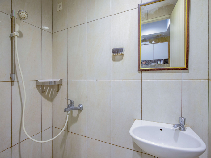Bathroom 5, Grand Kamala Lagoon by Fortune 88, Bekasi