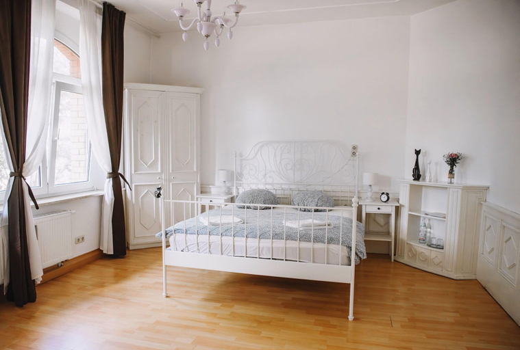 Bedroom 3, Pension Bertha, Jena
