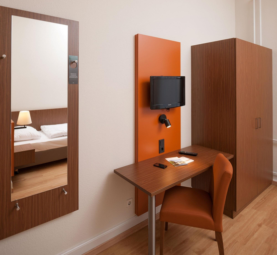 Bedroom 5, TOP VCH Bildungshaus St. Bernhard - Wohnen und Tagen, Rastatt
