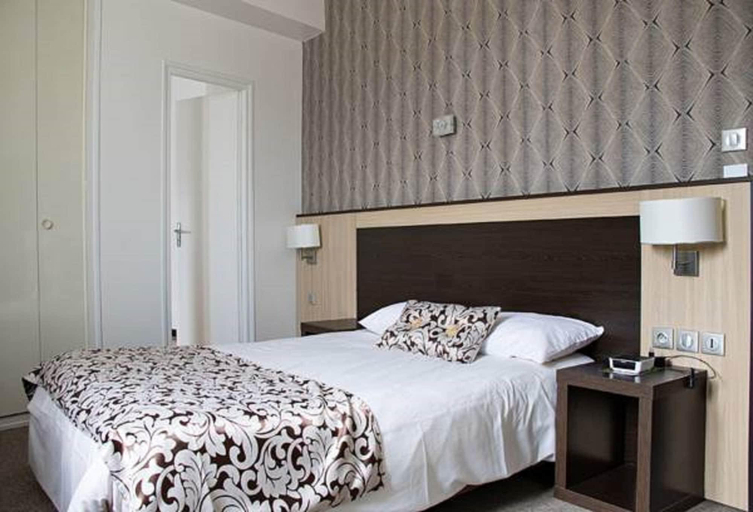 Bedroom 2, Hôtel Le Coureau, Charente-Maritime