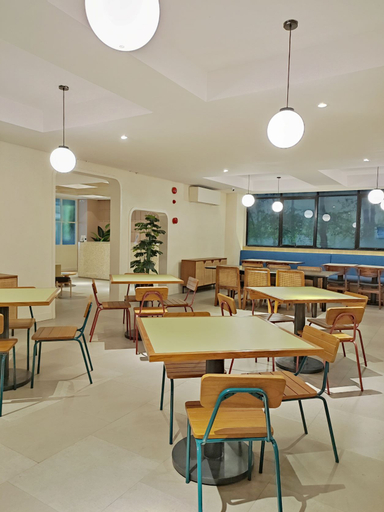 Dining Room 6