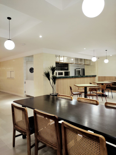 Dining Room 27