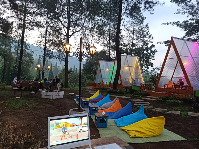 Grand Whiz Hotel Bromo - Family & Kids