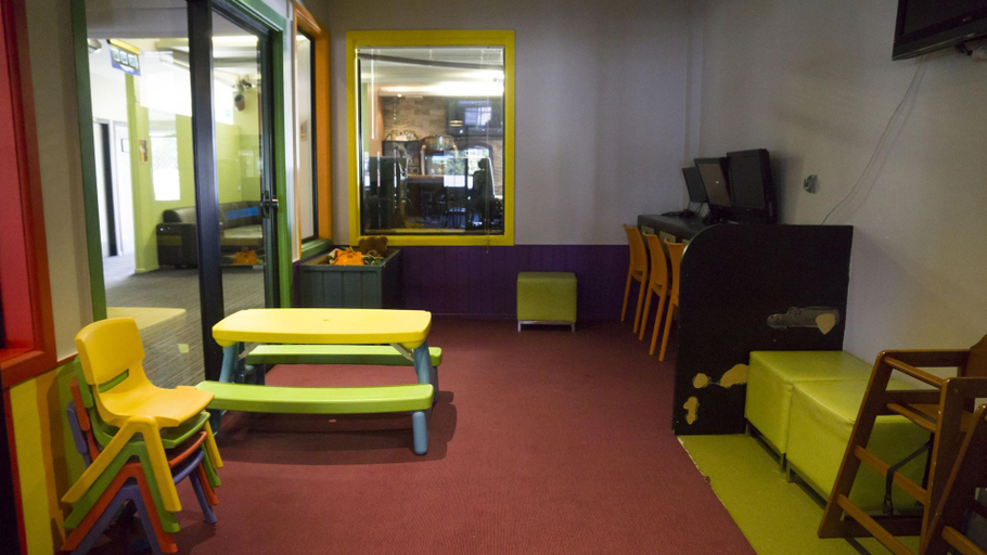 Public Area, Tenterfield Tavern and Motor Inn, Tenterfield