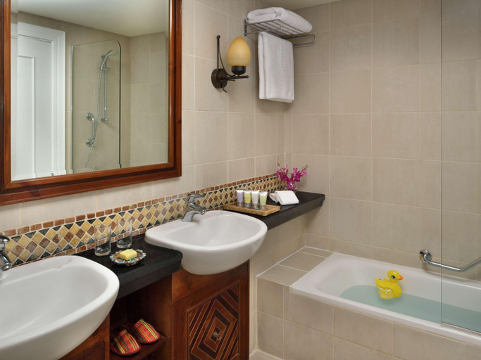 Bathroom 5, Mövenpick Resort & Residences Aqaba, Aqaba