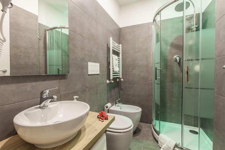 Bathroom 3, La Palma Affittacamere, Rome