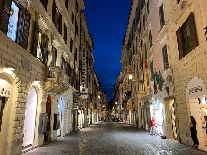 Exterior & Views 2, Frattina 57, Roma