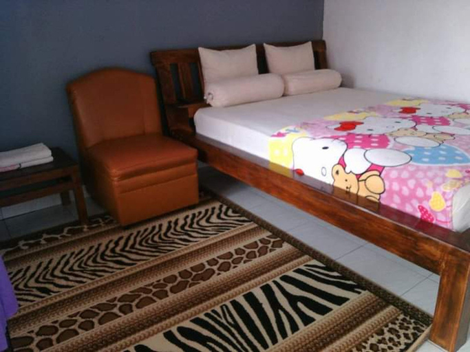Bedroom 2, Puri View Inn Bira Beach, Bulukumba
