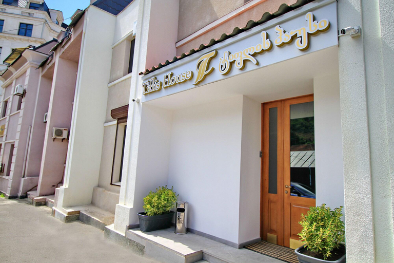 Exterior & Views 1, villa old sololaki, Tbilisi