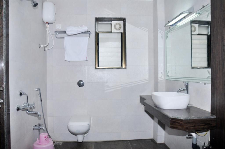 Bathroom 5, Hotel Sai Shubham, Ahmadnagar